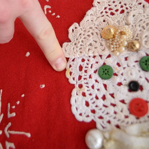 Vintage Jerzees Red Snowman Lace & Buttons &  Snowflakes Crewneck Sweater 2X - Picture 14 of 14